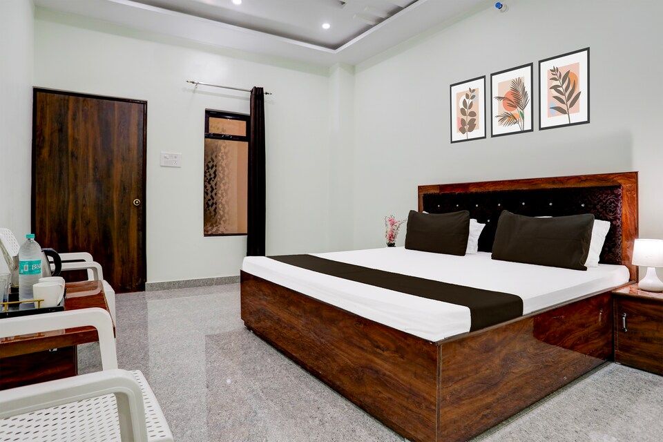 R P HOTEL AND BANQUET Deluxe Room 5