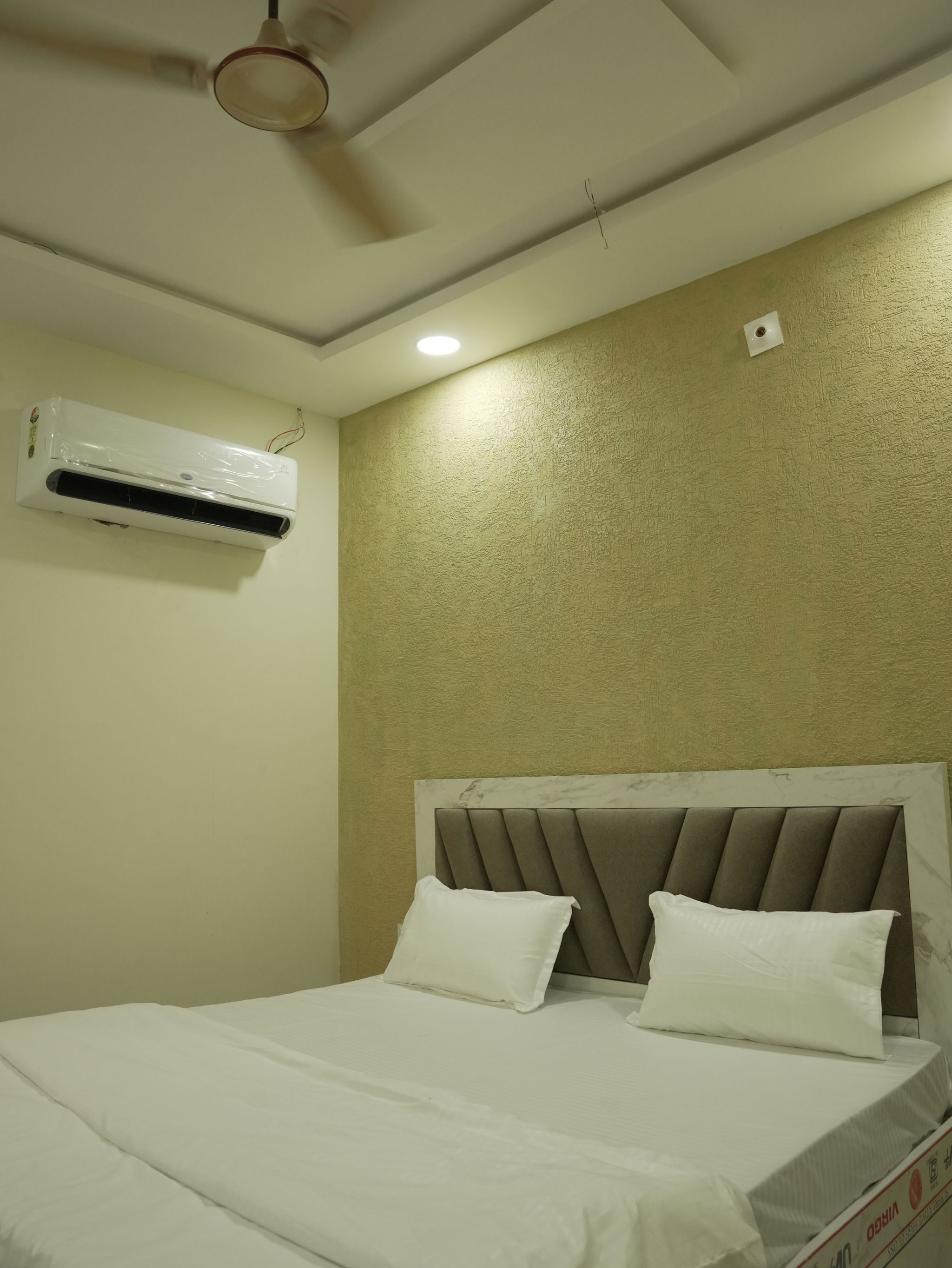 Tulsi Mahal Residency Deluxe Room