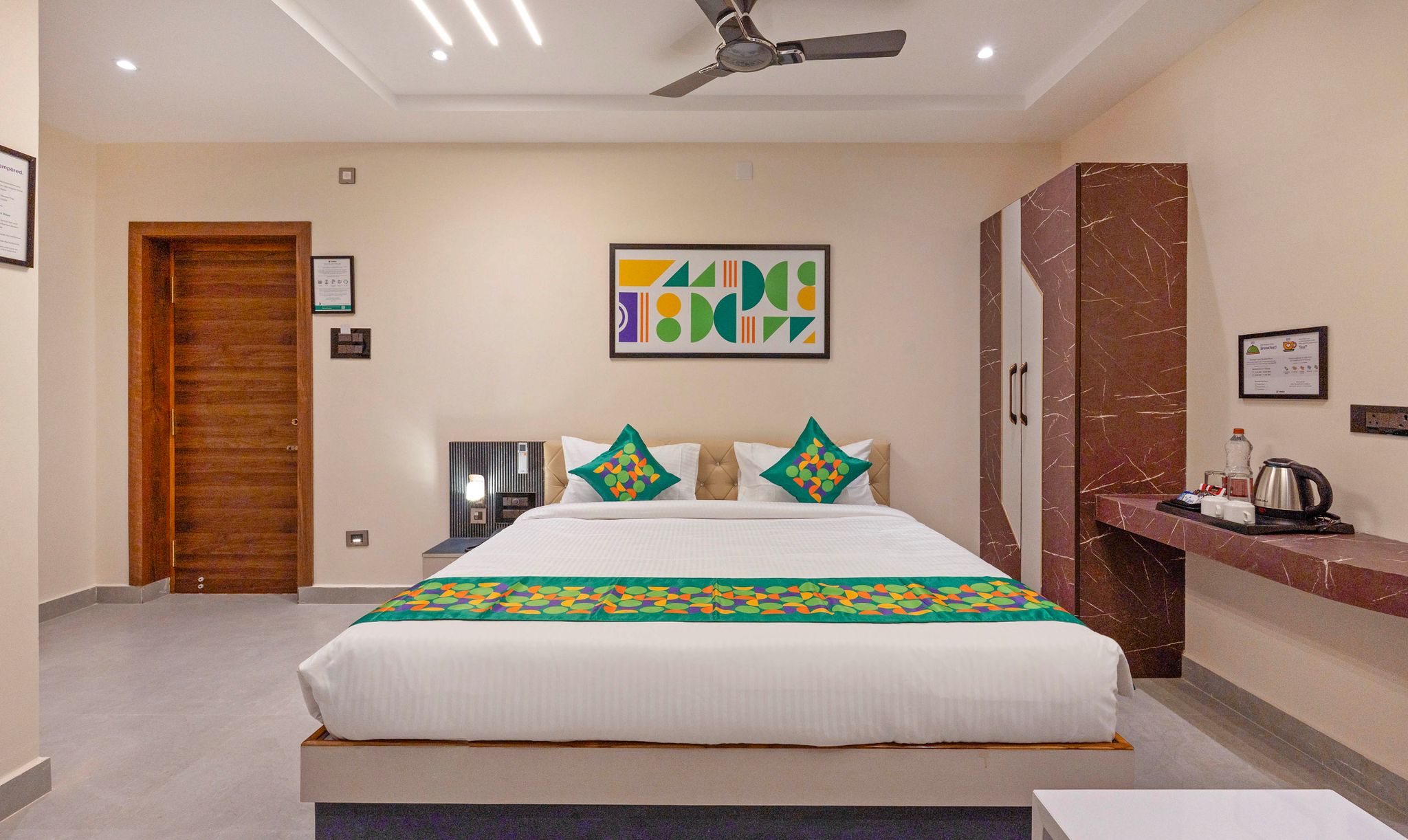 Treebo HR Grand Deluxe Room