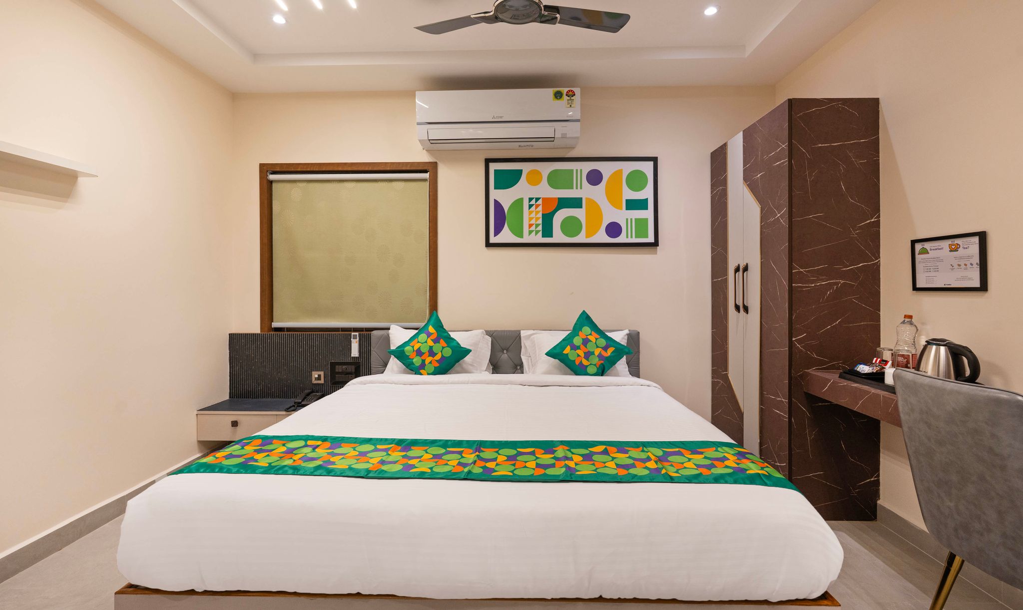 Treebo HR Grand Deluxe Room 10