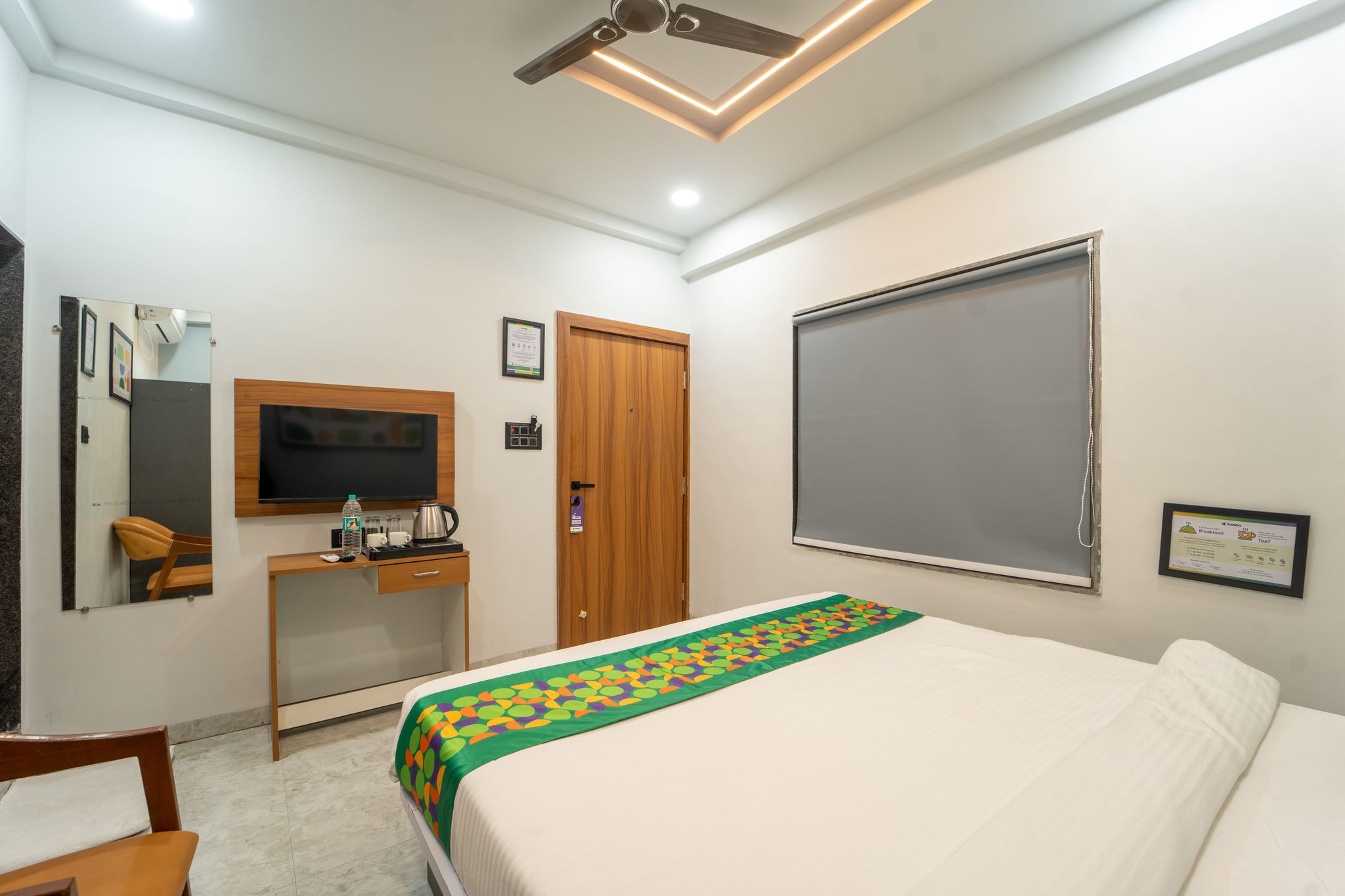 Treebo Maharaja Standard Room 2