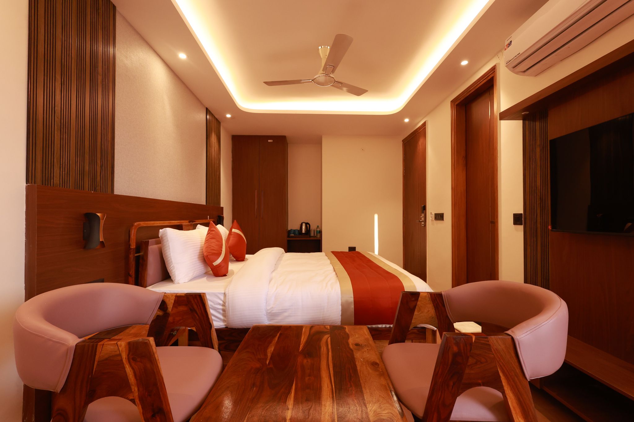 Triple Room