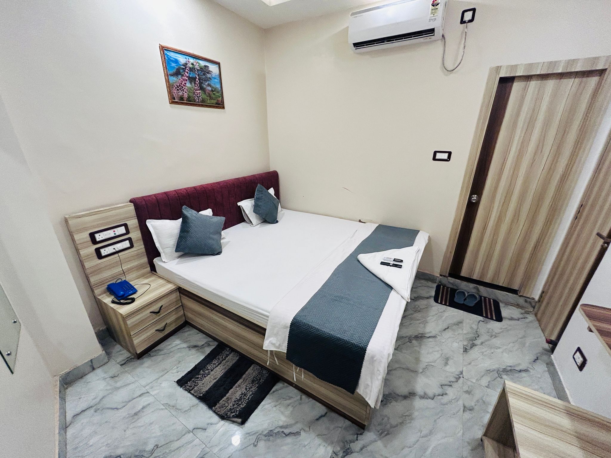 Hotel Dwarka Palace Classic Room 8