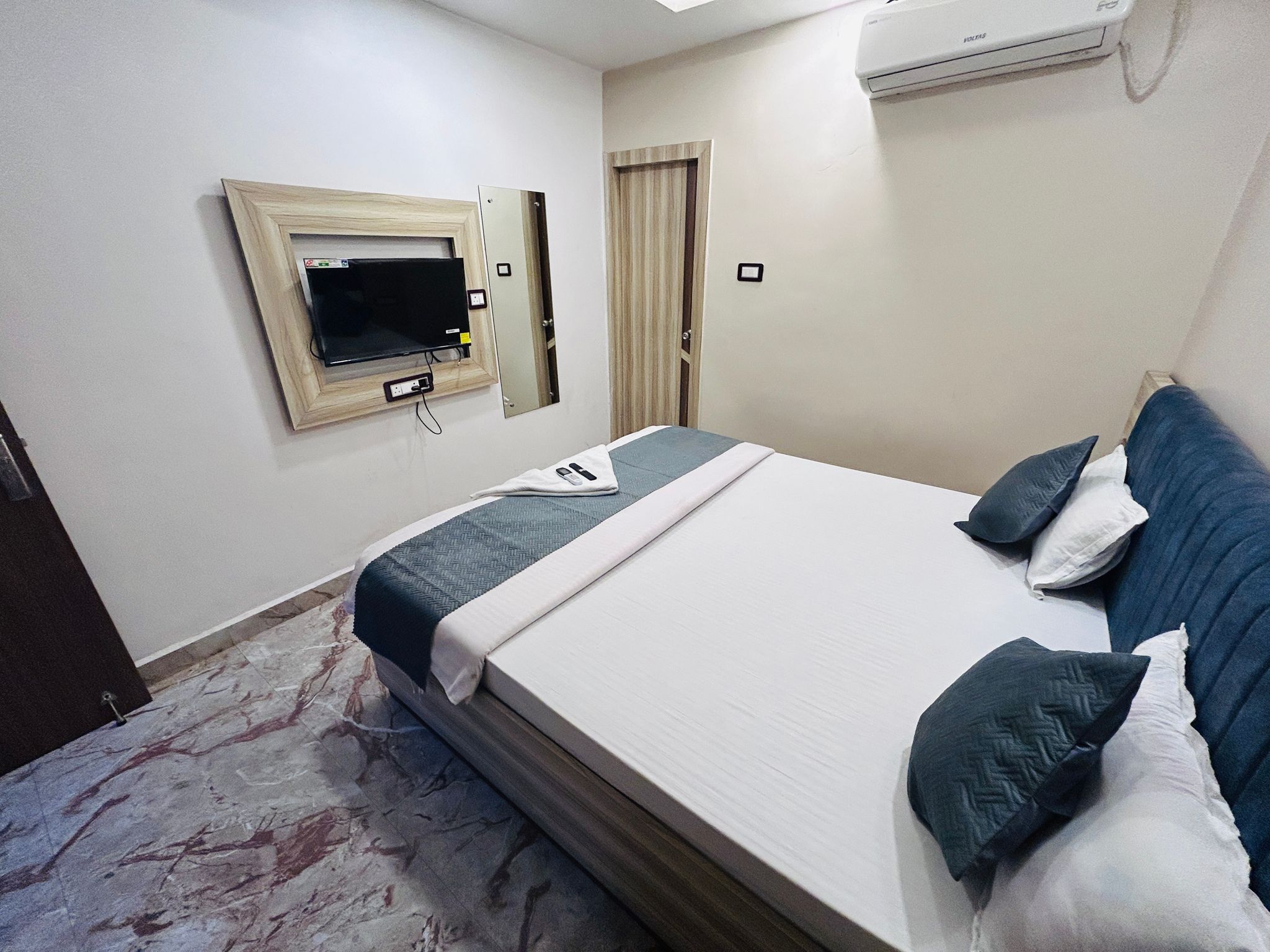 Hotel Dwarka Palace Classic Room 4