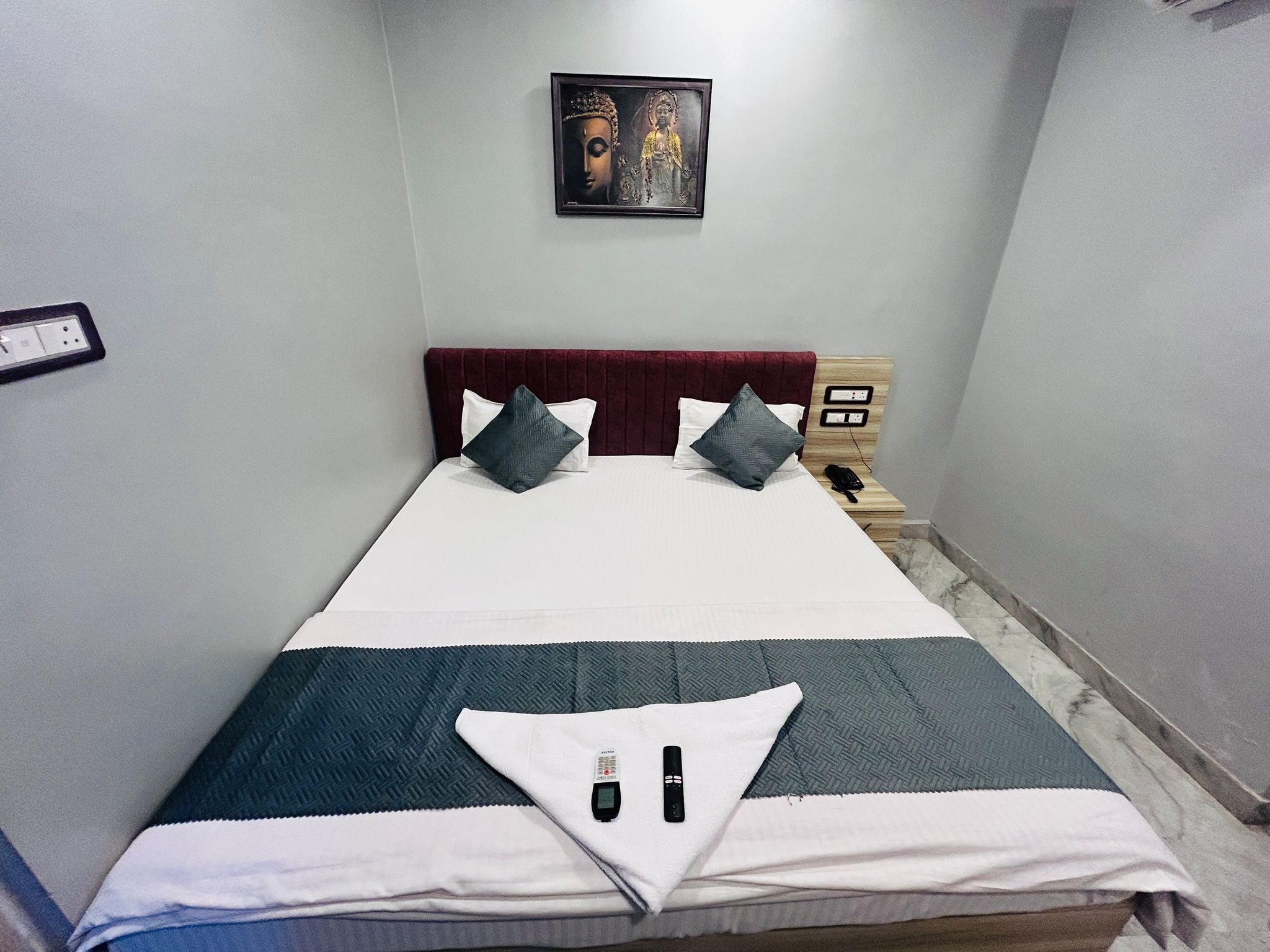 Hotel Dwarka Palace Classic Room 9