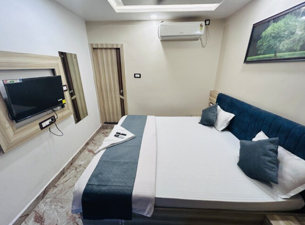 Hotel Dwarka Palace Classic Room 3