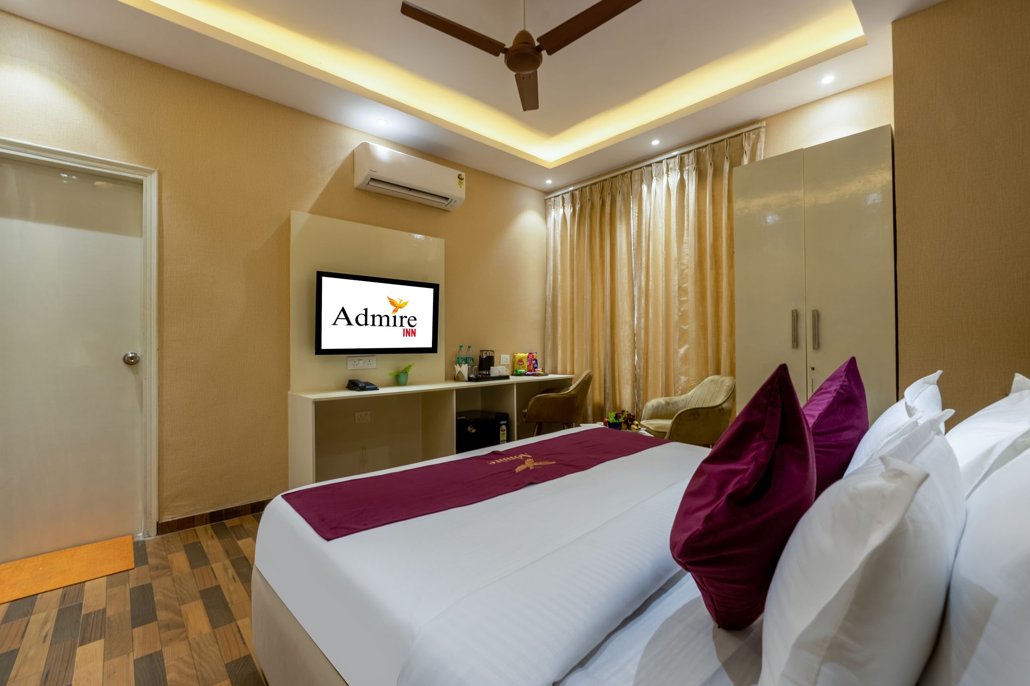Hotel Ginger Plaza By ASPL Deluxe Room 6