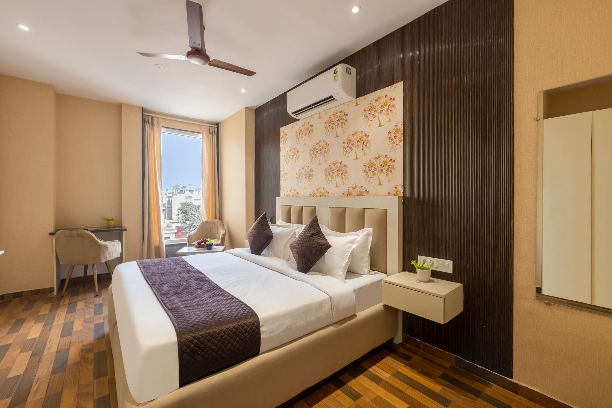 Superior Room With City View