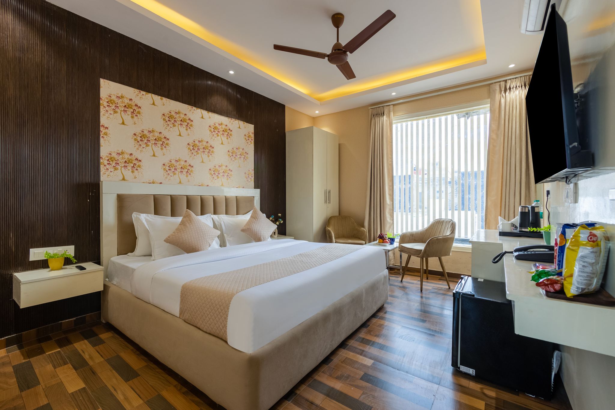 Superior Room With City View