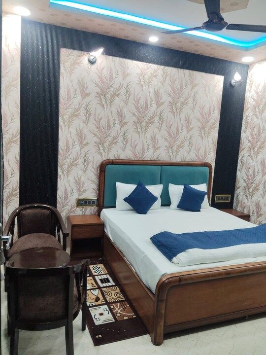 Hotel Tejasva Deluxe Room 11