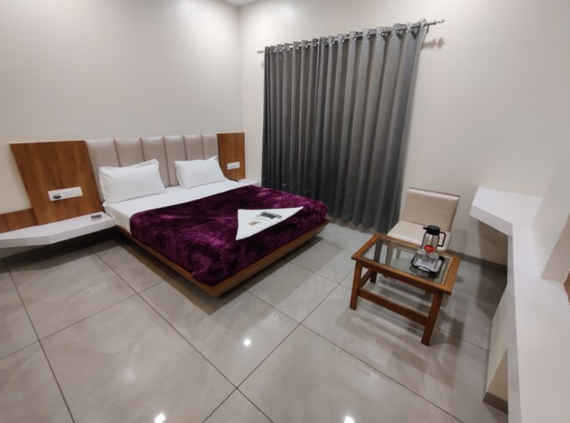 HOTEL SARVOTTAM Executive Room Twin Bed