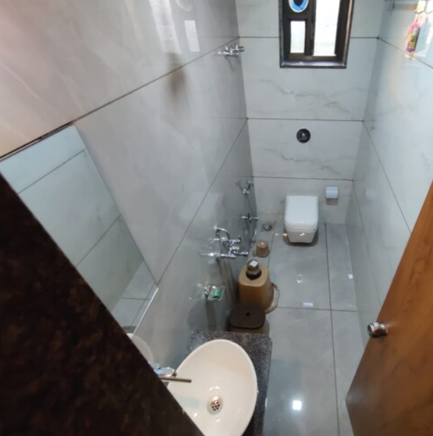 HOTEL SARVOTTAM Executive Room Twin Bed 3