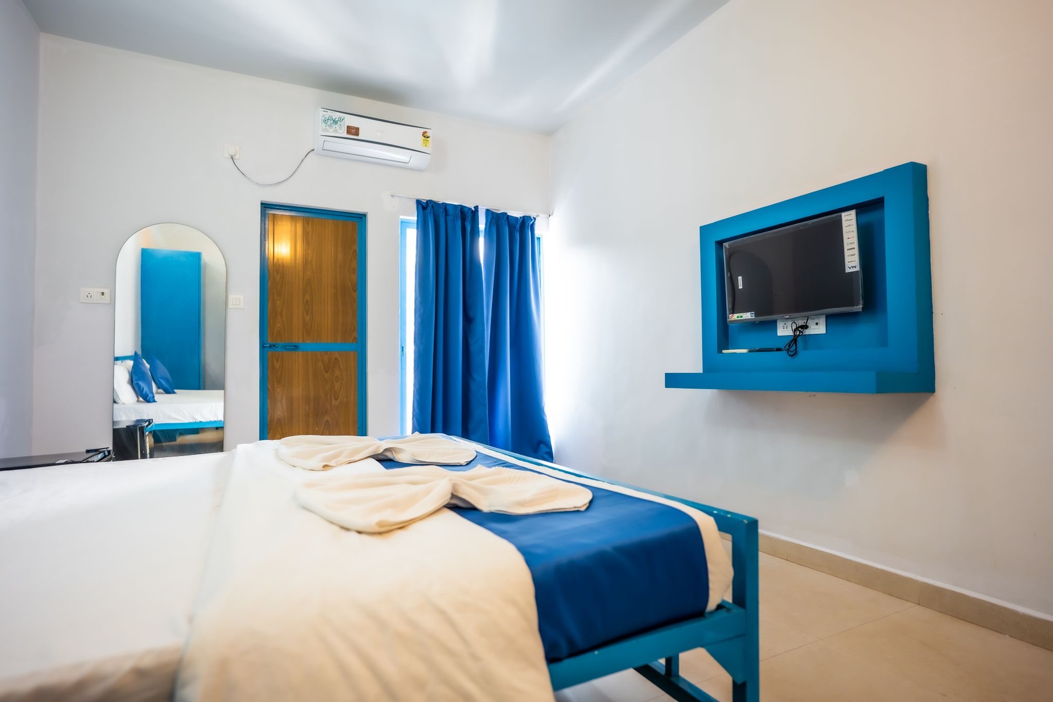 Tantra Beach Resort Standard Room 9