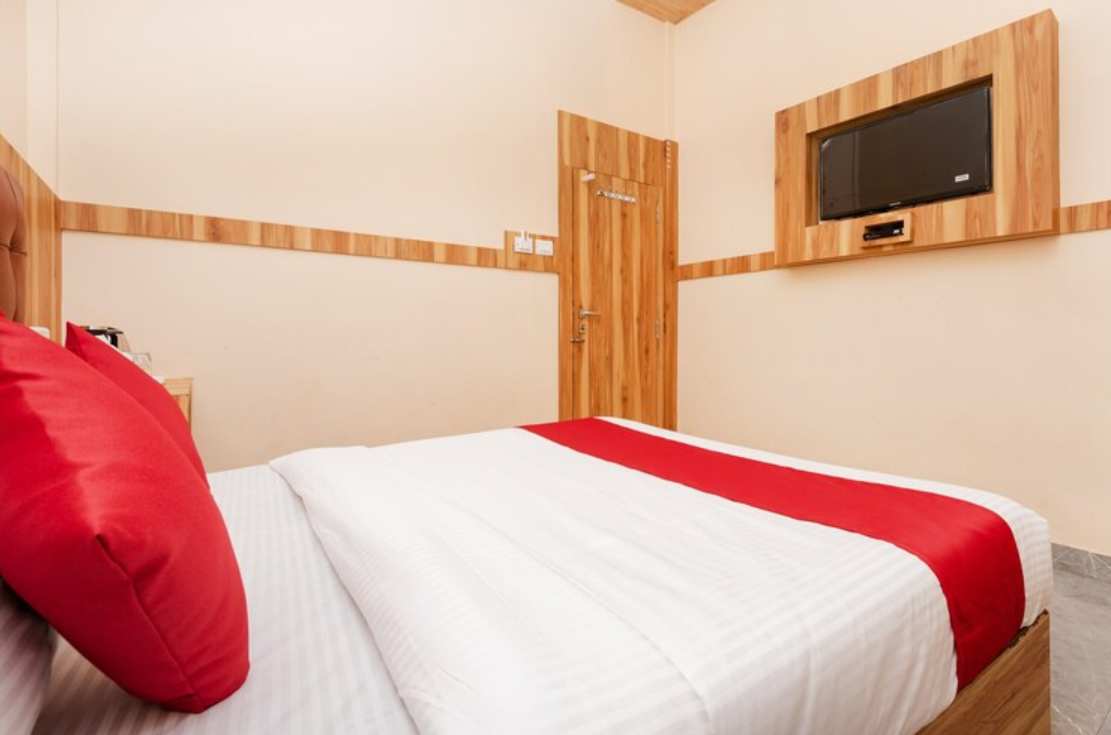 Hotel Al Moazin Deluxe Double Room 2