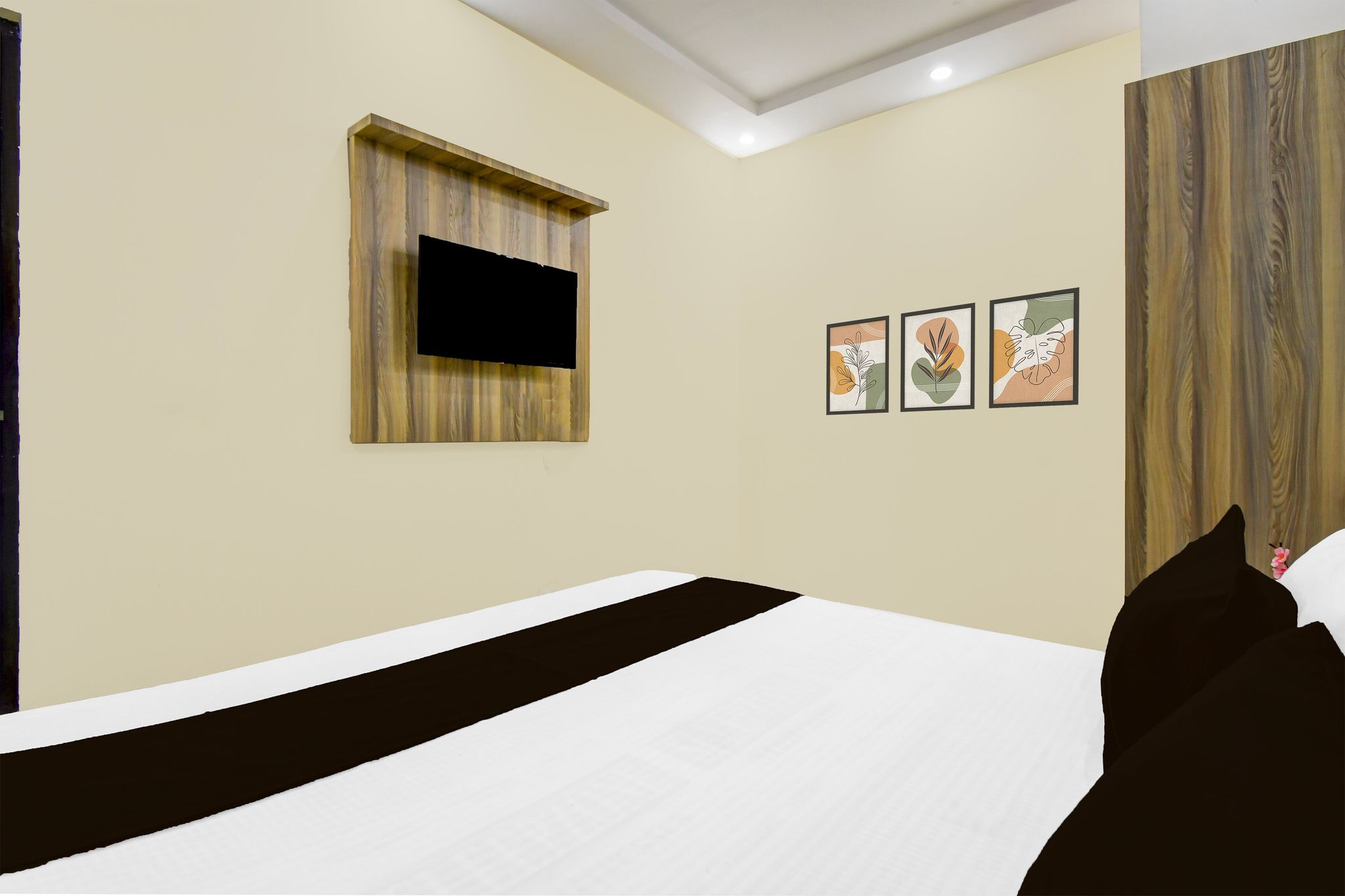 Super Hotel O The Kesar Inn Classic 15