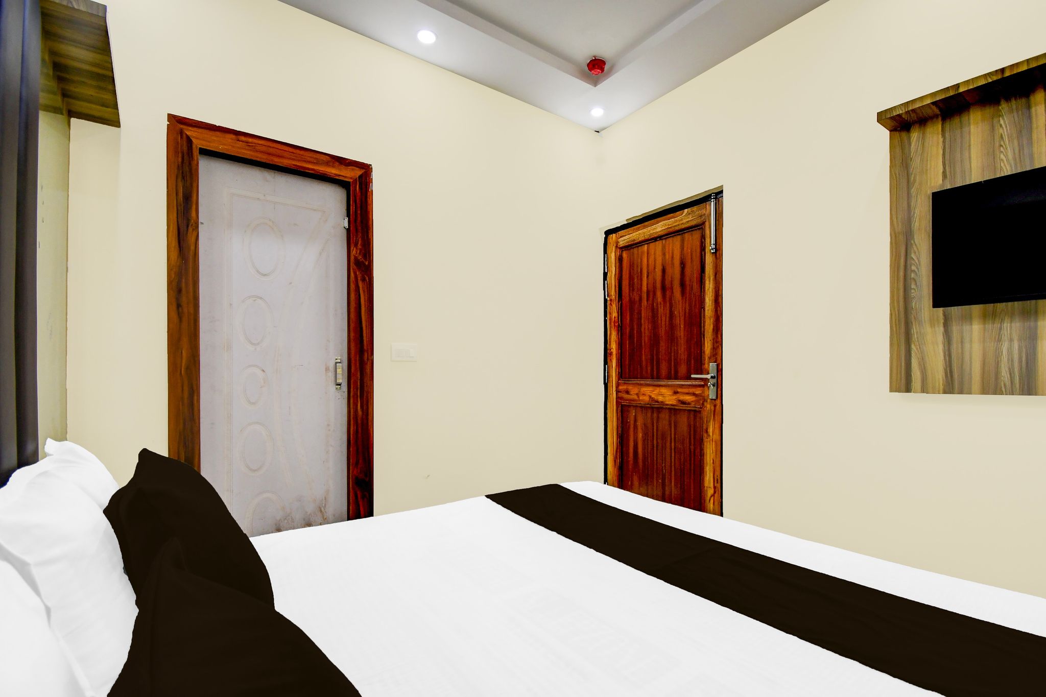 Super Hotel O The Kesar Inn Classic 11