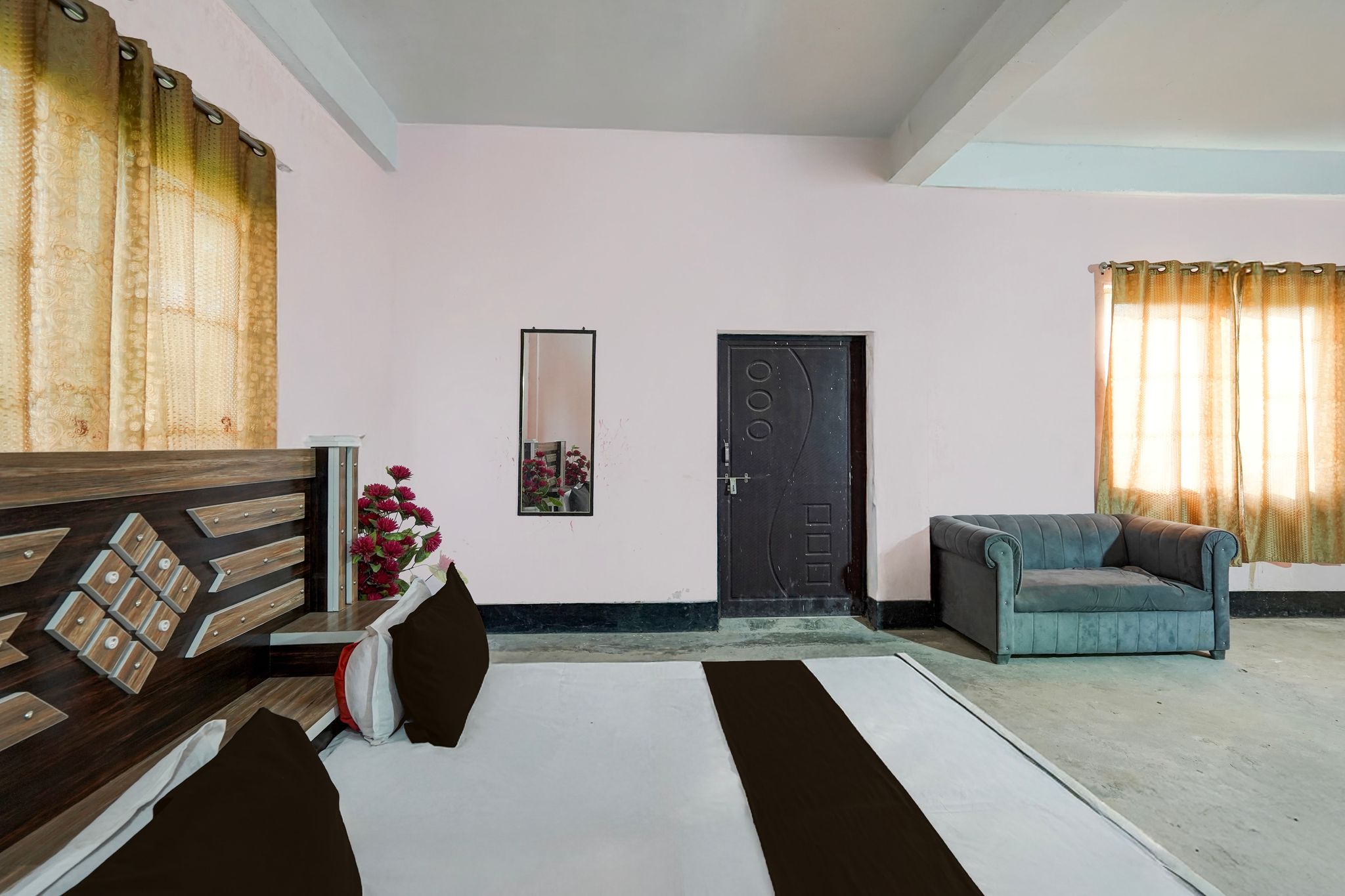 SPOT ON A K Hotel & Restaurant SPOT ON NON-AC 7