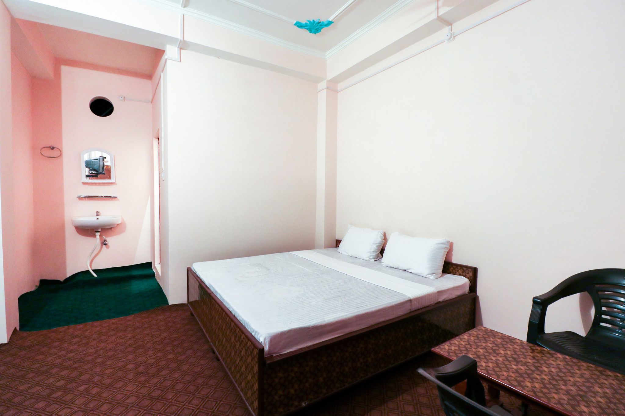 Hotel O Dp Bar Classic