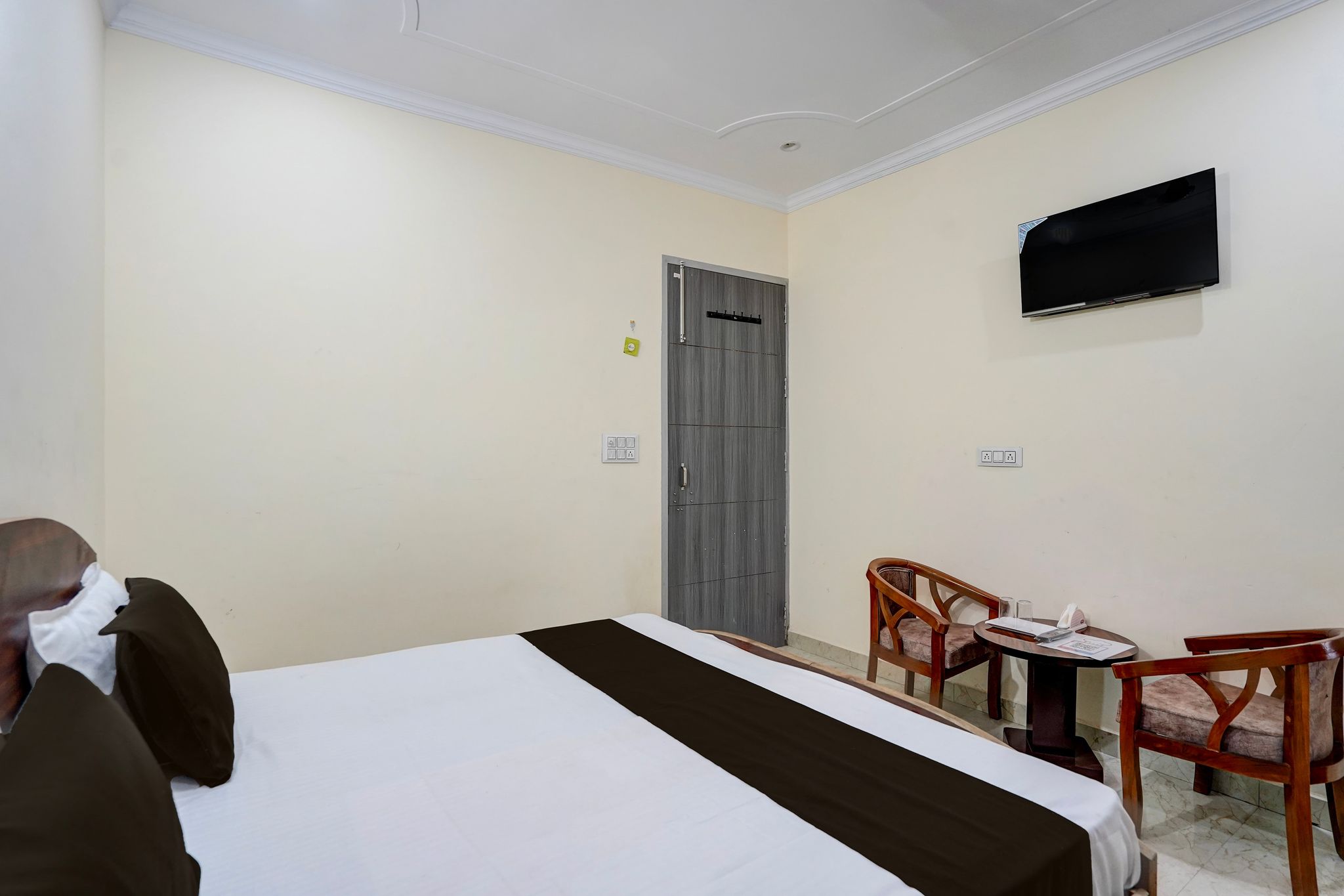 Hotel O Jagdamba Homestay  Hotel & Guest House Classic 11