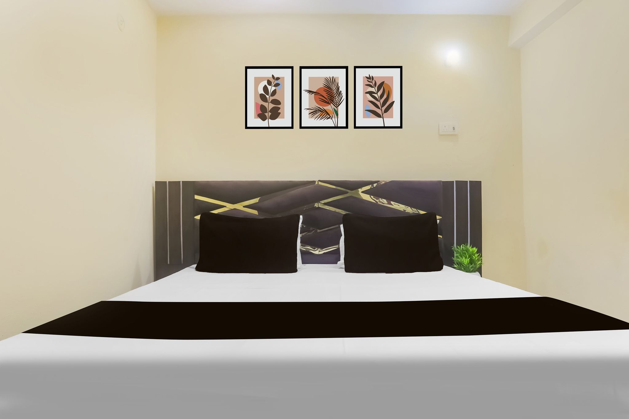 Hotel O Galaxy Inn Classic 13