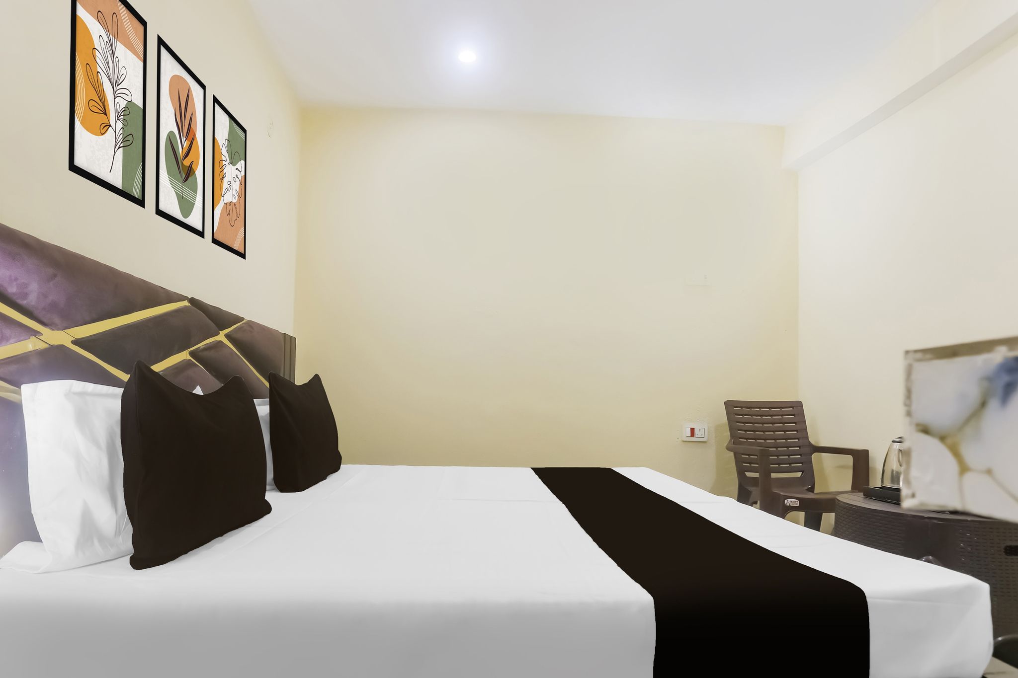 Hotel O Galaxy Inn Classic 12