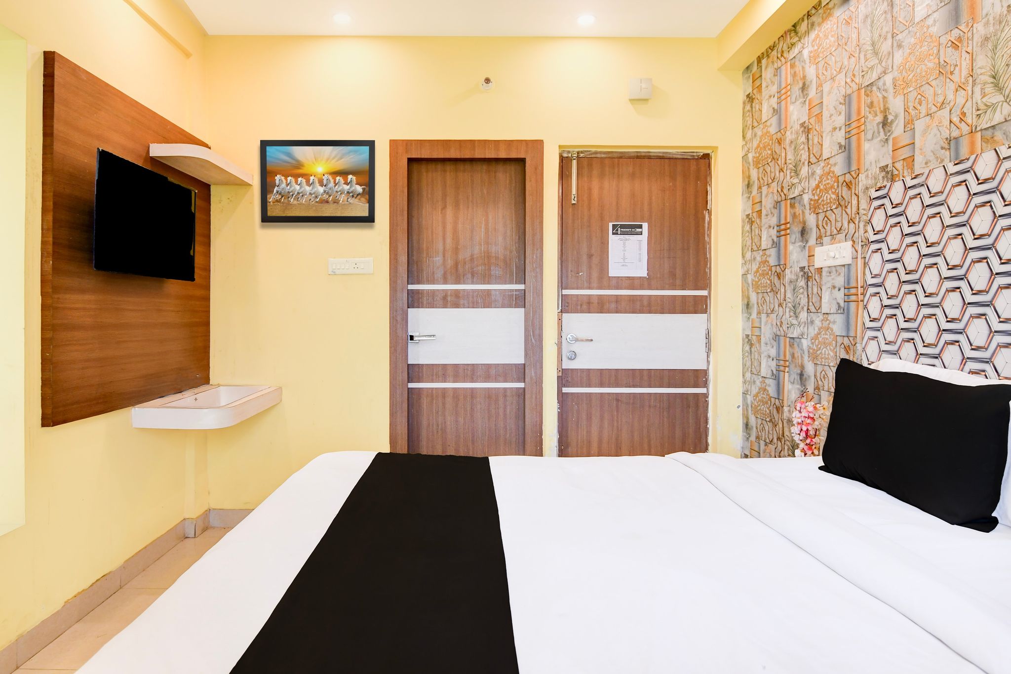 Hotel O 4 Friends Hotel Unit : II Classic 10