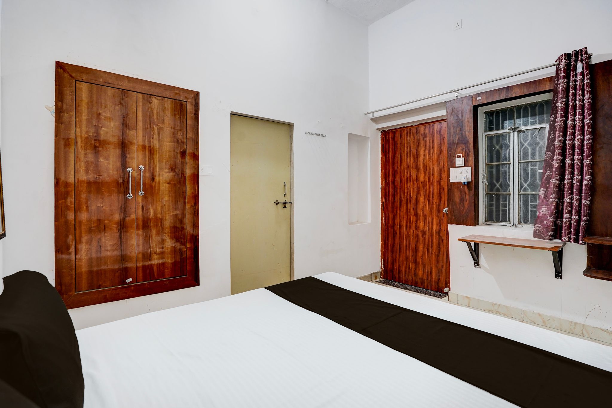 SPOT ON Manjuvilla Classic 15