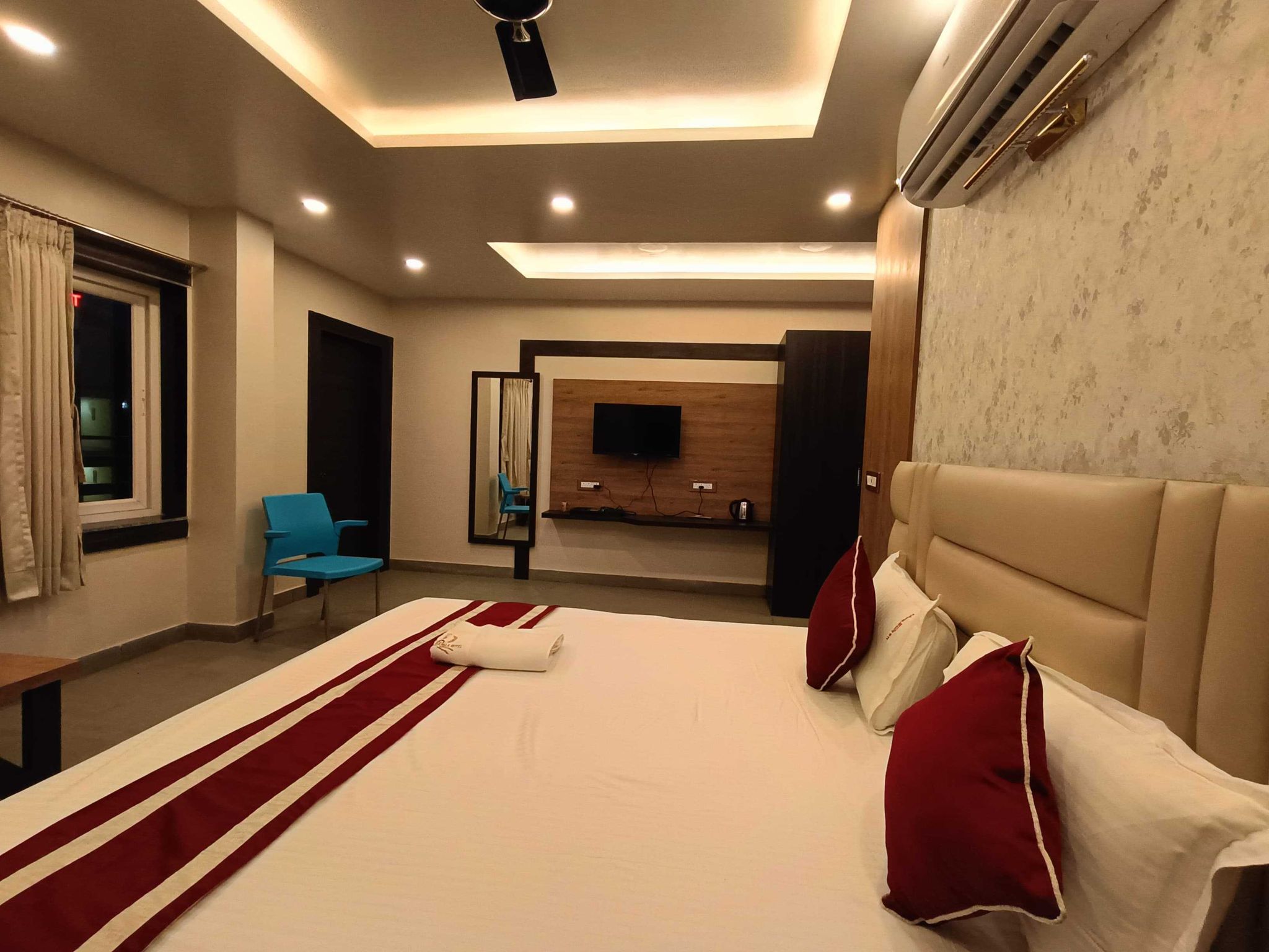 Hotel O VRK Classic 8