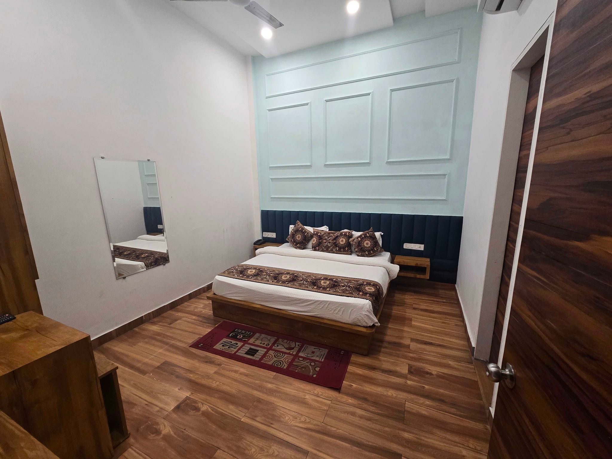 HOTEL O  Angad Regency Classic 4