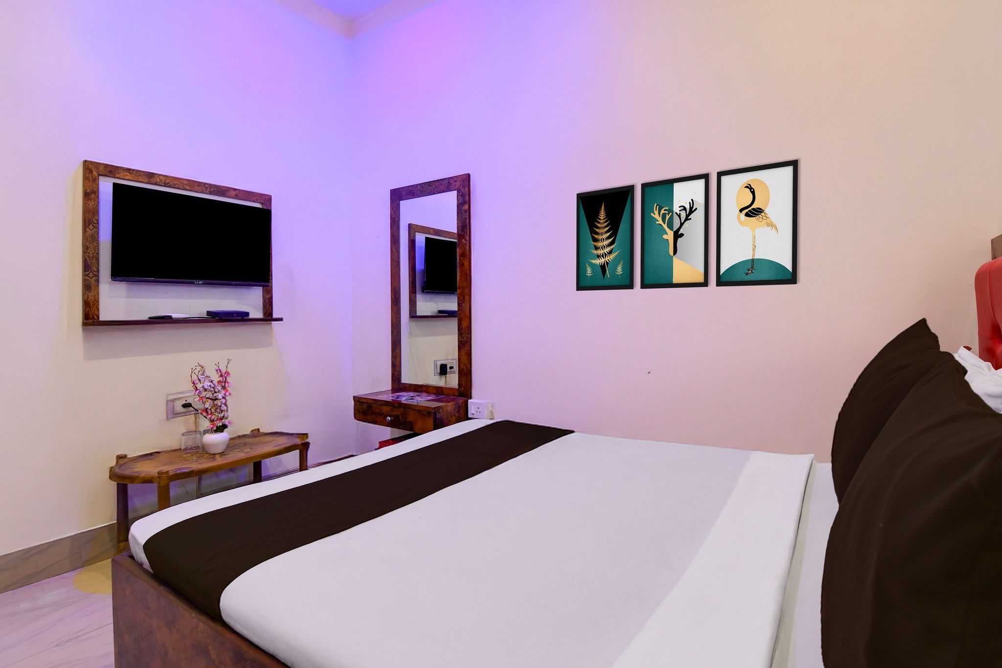 Hotel O Vedika Acropolis Mall Classic 2