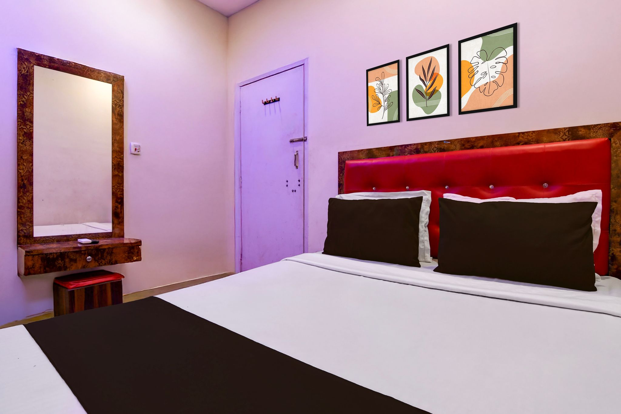 Hotel O Vedika Acropolis Mall Classic 10