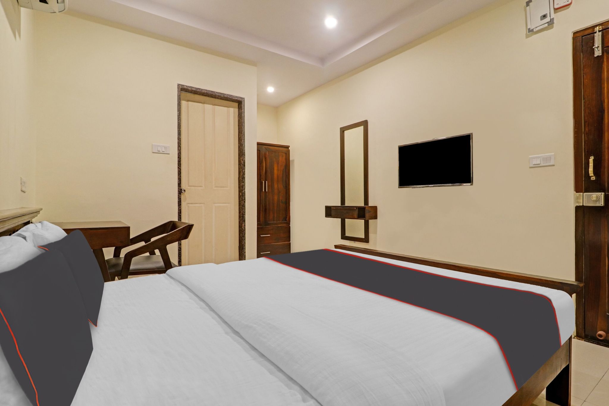 Hotel O New Hotel Hamsa Classic 5