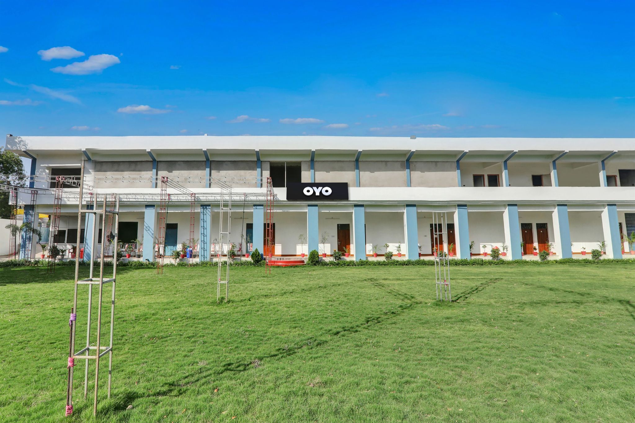 Hotel O Takrohi Hospital Road Formerly Madhuraj Palace