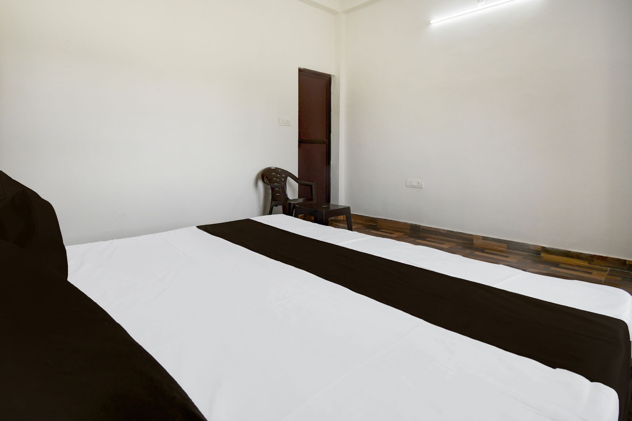 SPOT ON Hotel Gold Inn Classic 9