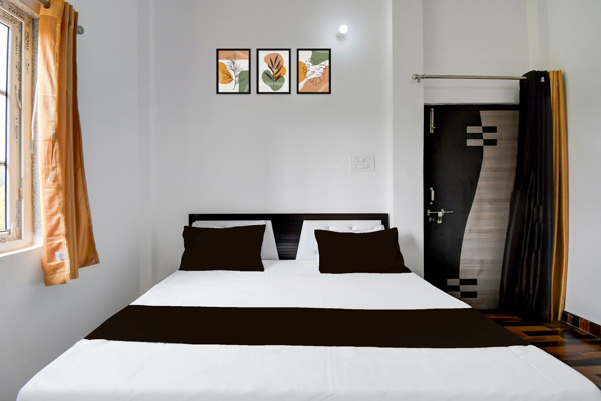 SPOT ON Hotel Gold Inn Classic 10