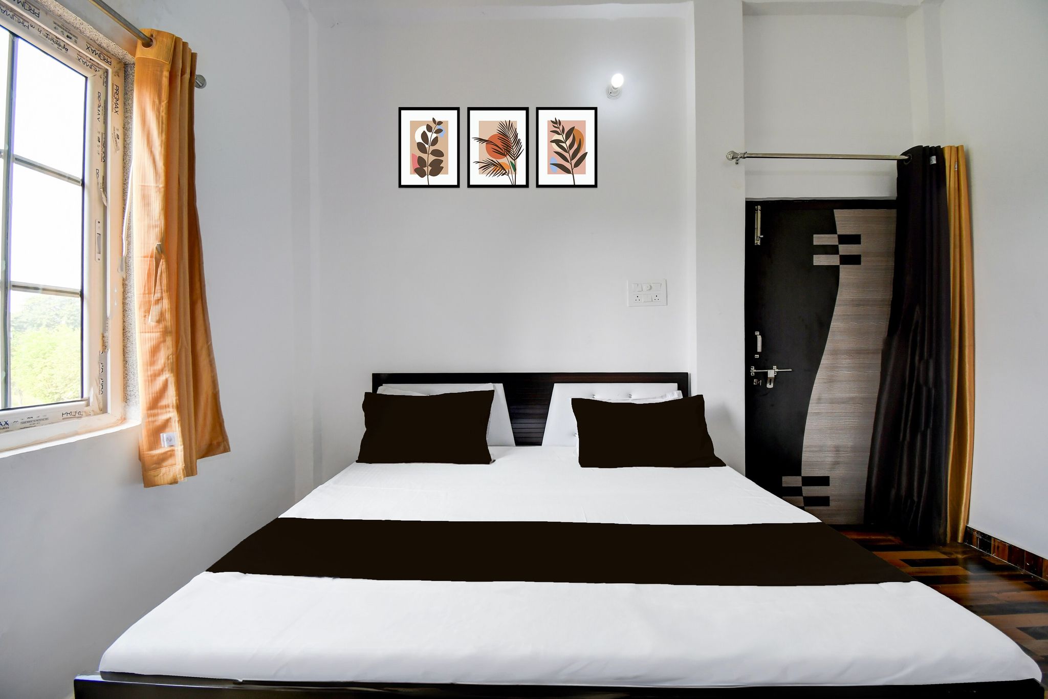 SPOT ON Hotel Gold Inn Classic 13