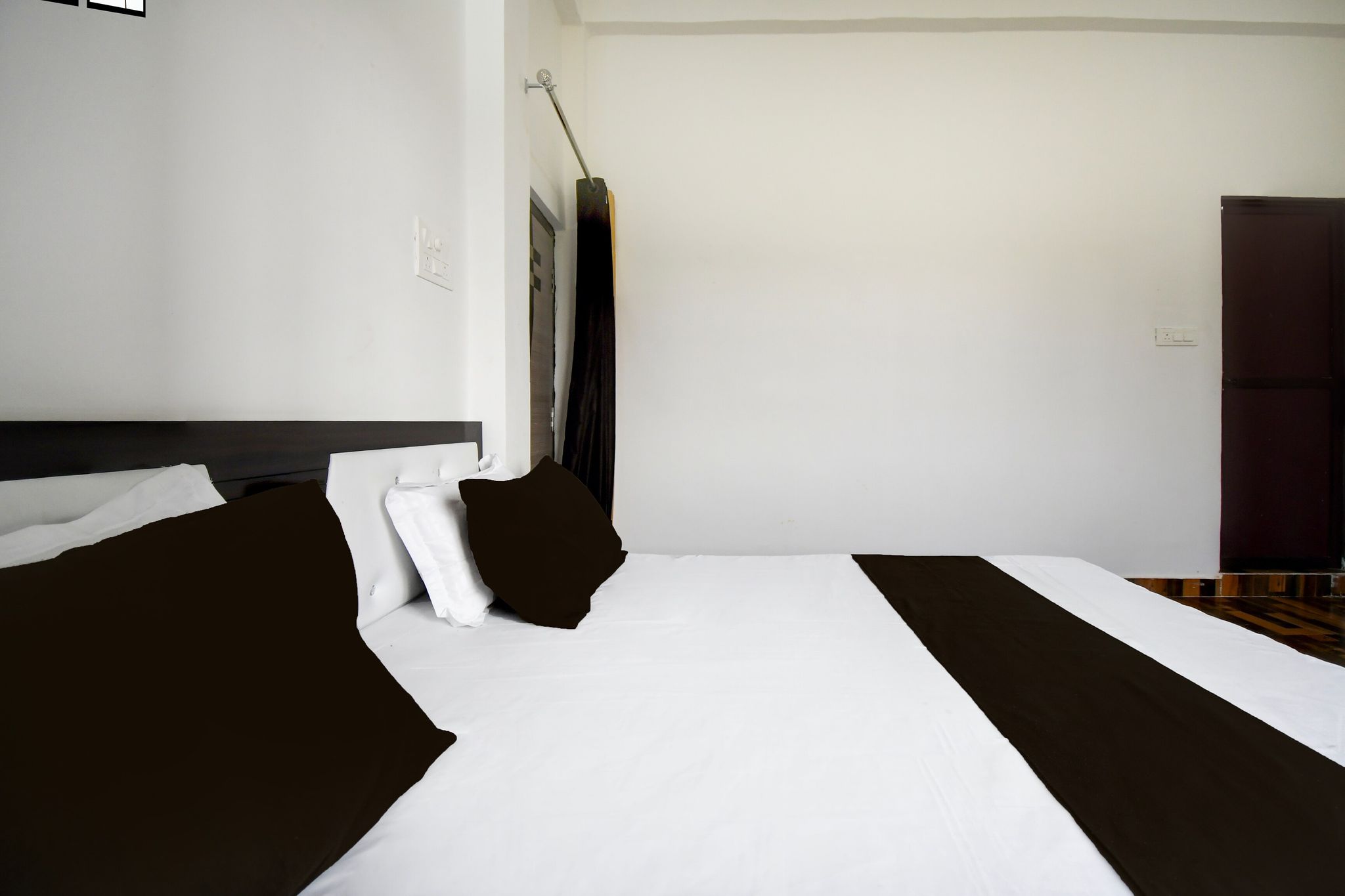 SPOT ON Hotel Gold Inn Classic 11