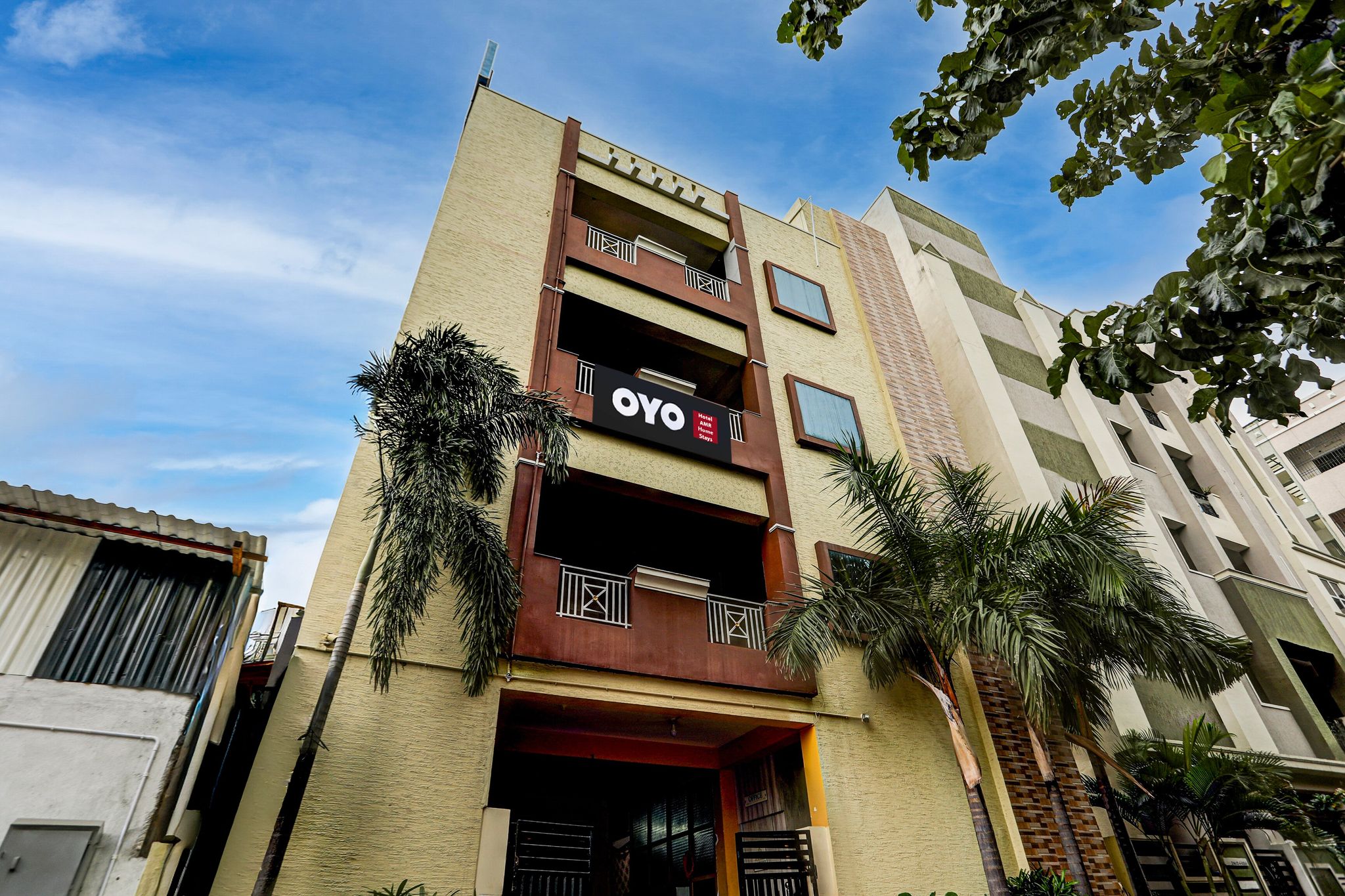 Hotel O AMR Home Stays