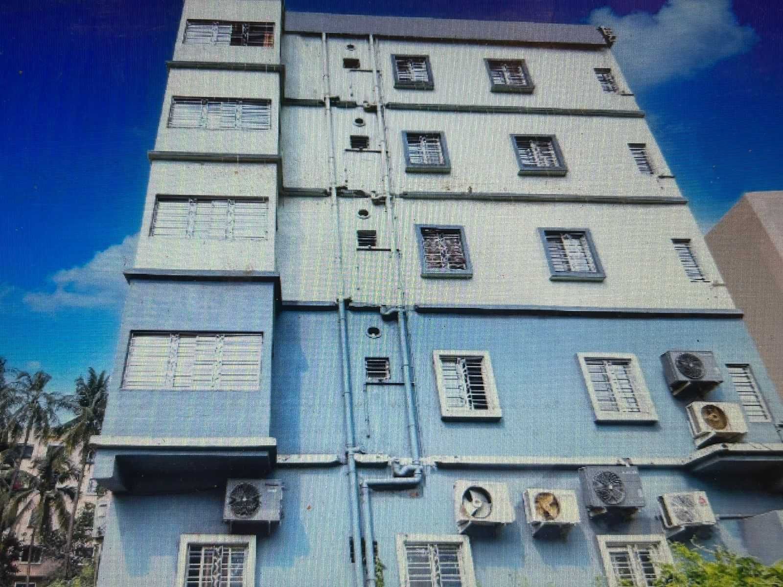 POP 84106E Hotel OLove Birds Hotel