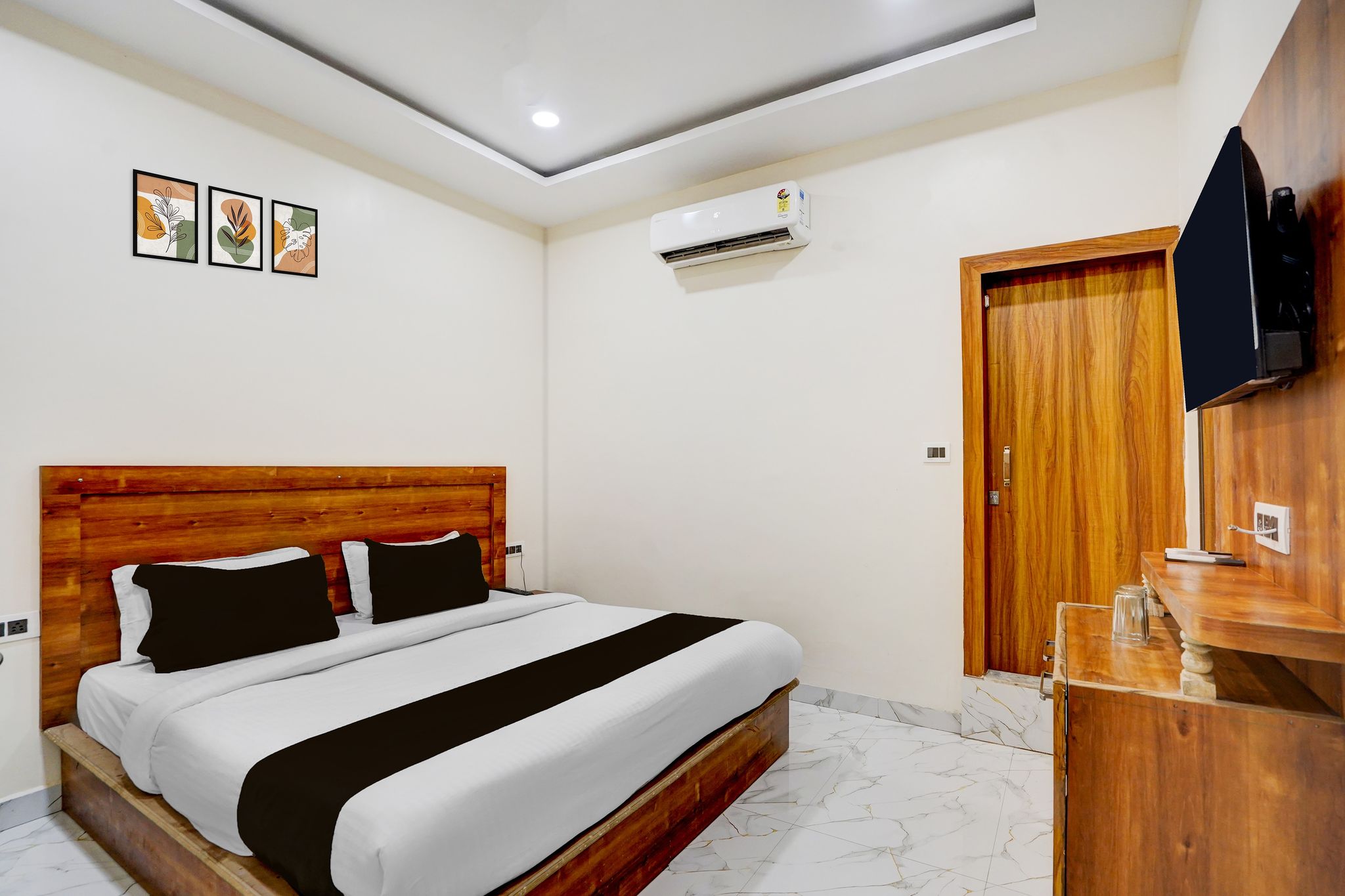 Hotel O Madhvam Classic 15