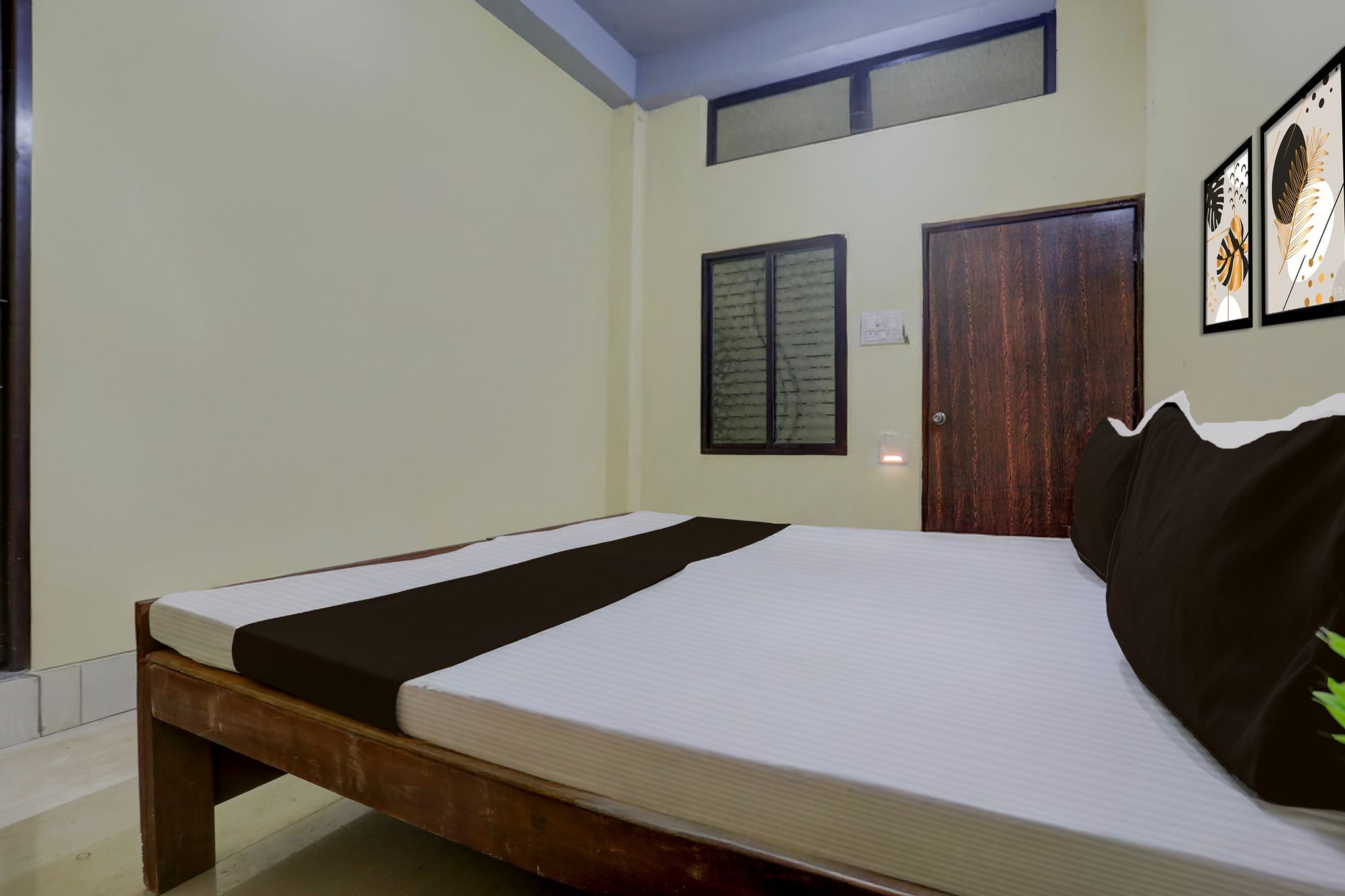 SPOT ON Hotel Sun City Classic 6