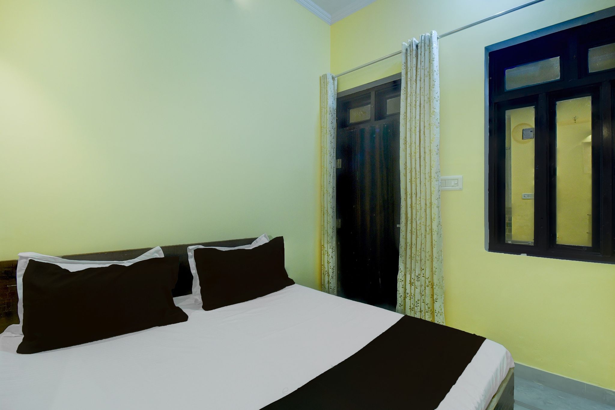 Hotel O Krishna Palace Classic 24