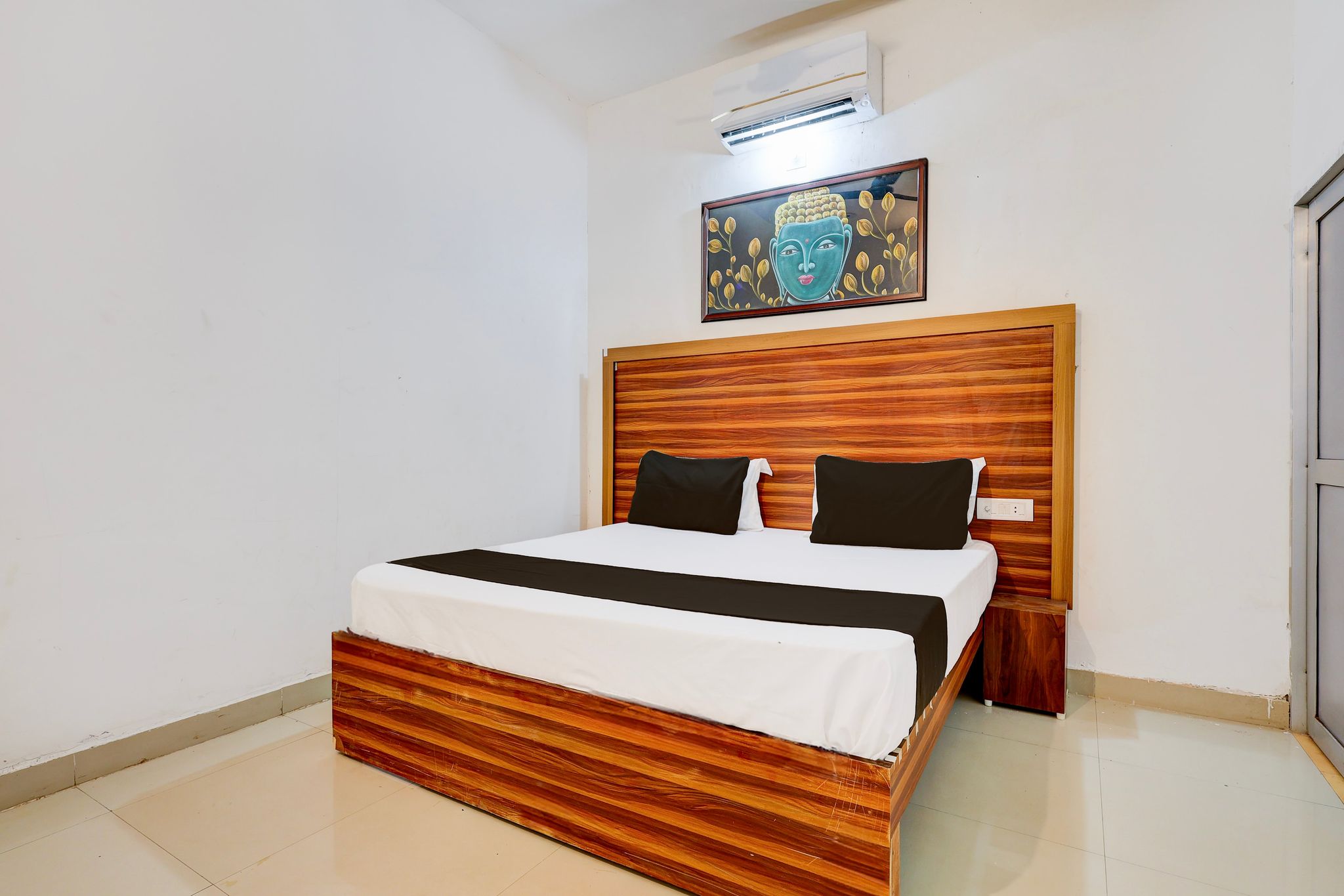 Hotel O Royal Classic 3