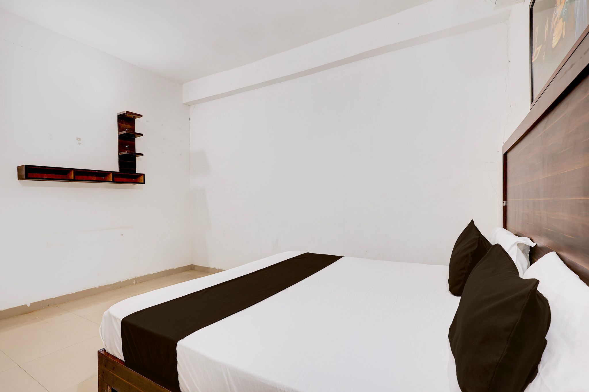 Hotel O Royal Classic 9