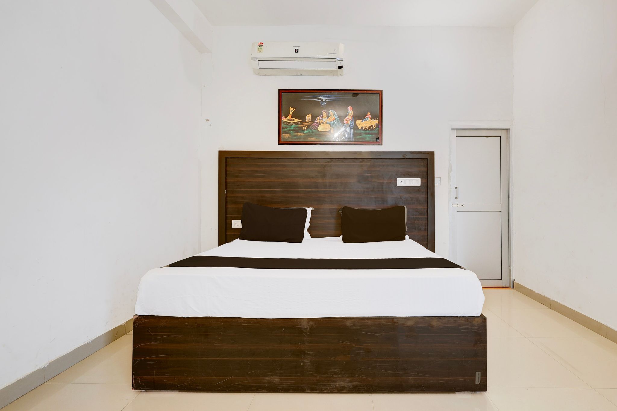 Hotel O Royal Classic 5