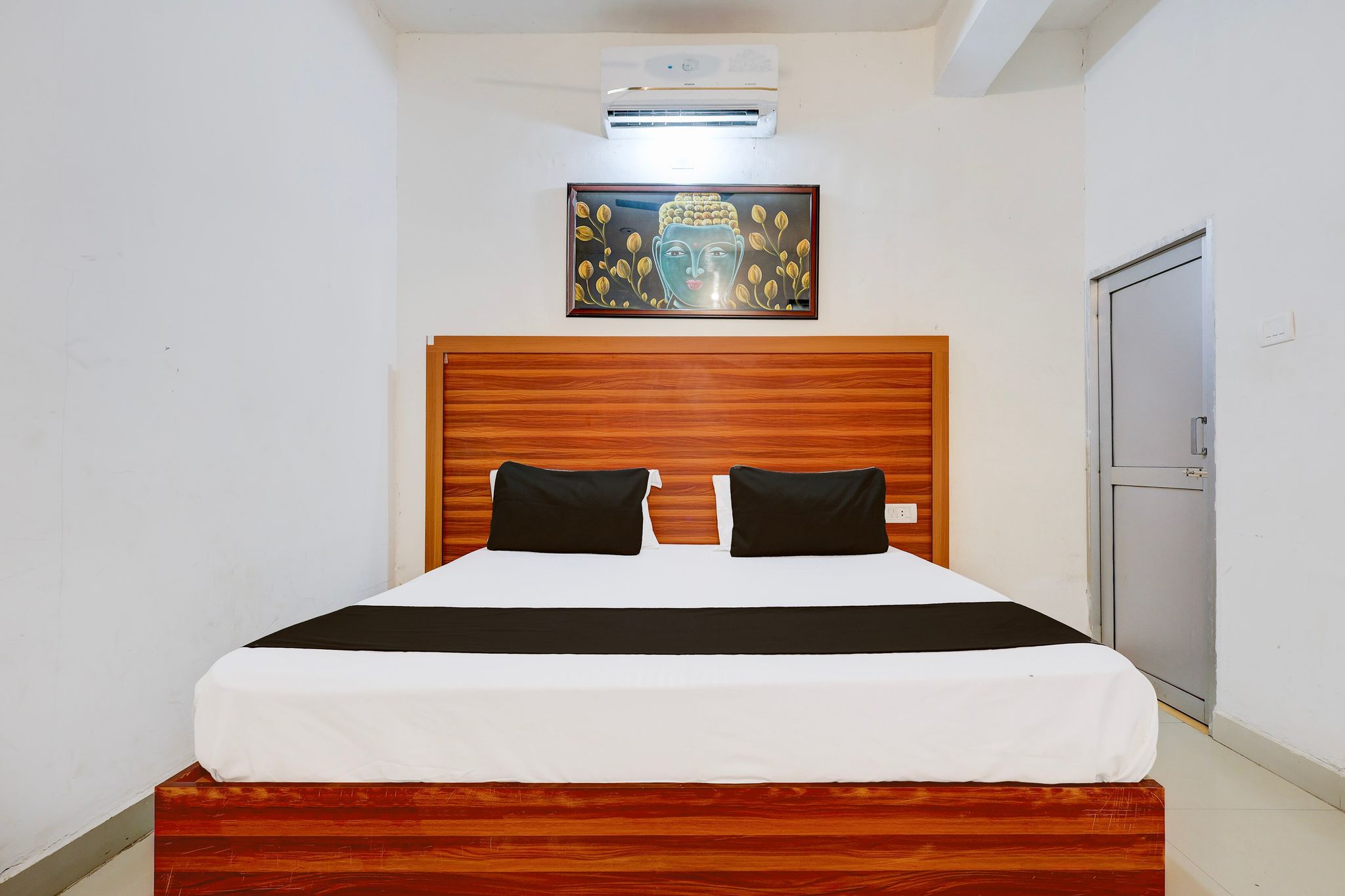 Hotel O Royal Classic 15