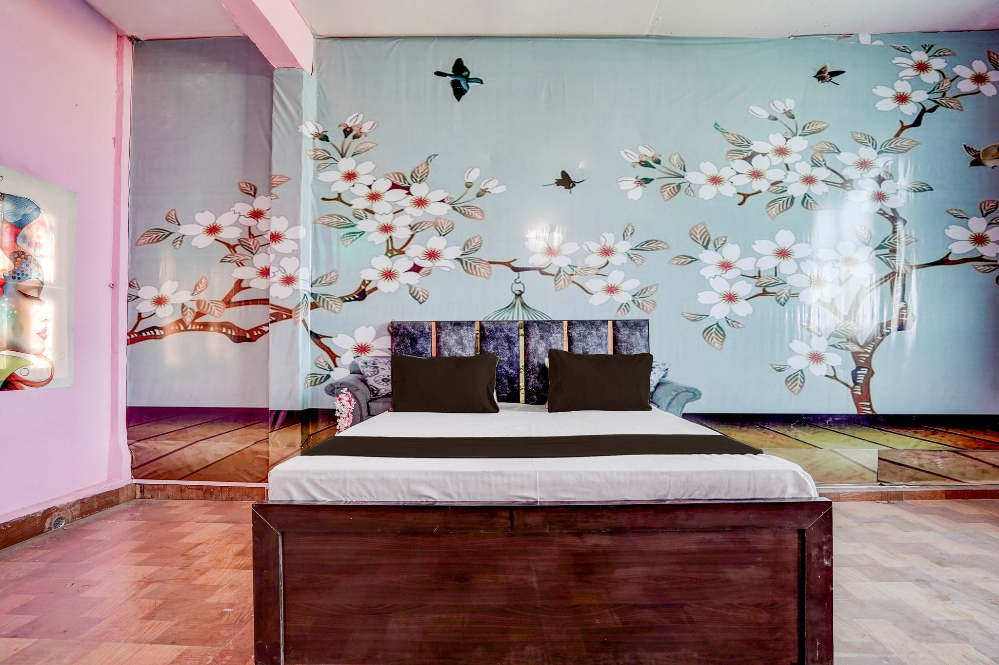 SPOT ON Shree Krishna Palace Classic 9