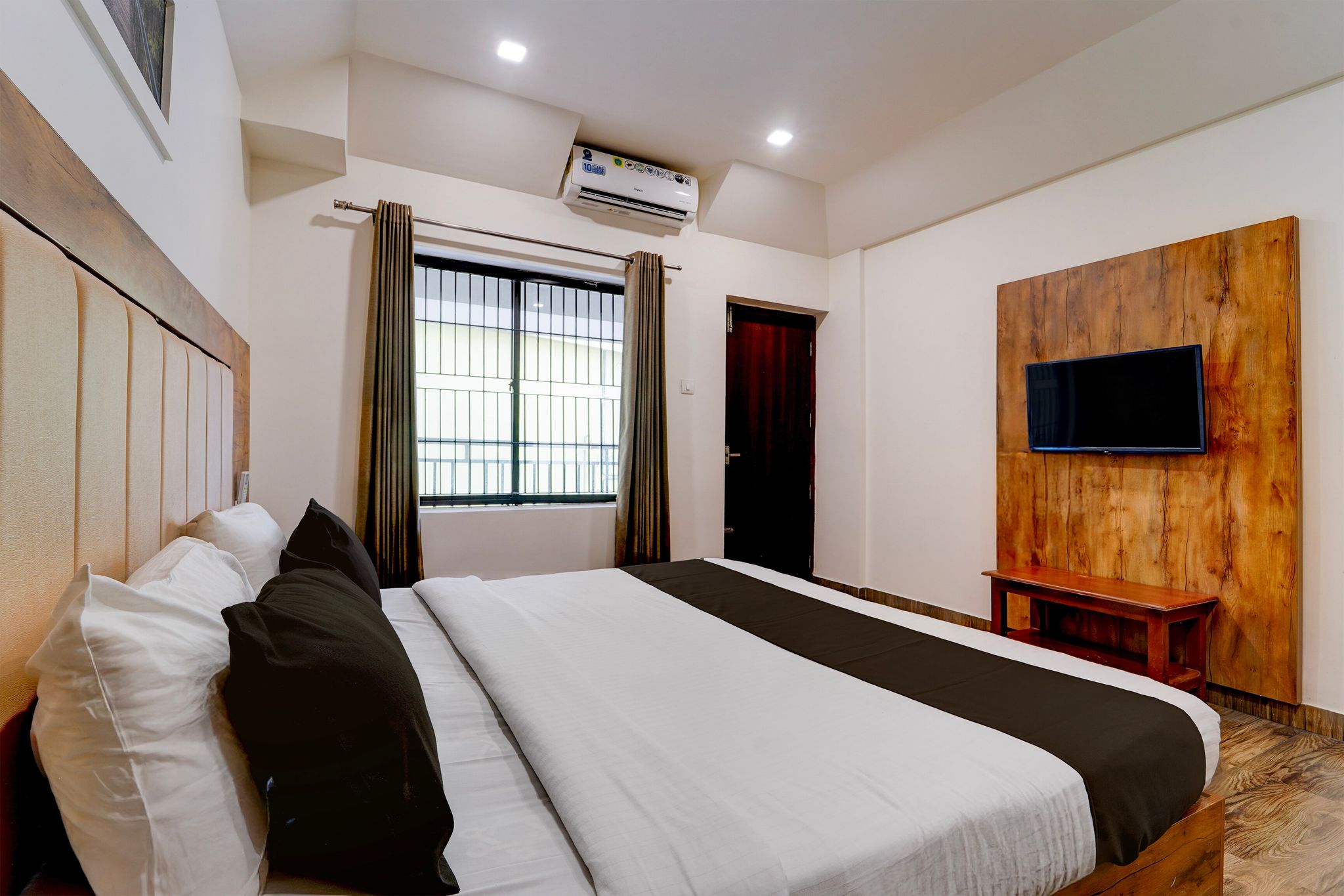 Super Hotel O OZONE Residency Classic 6