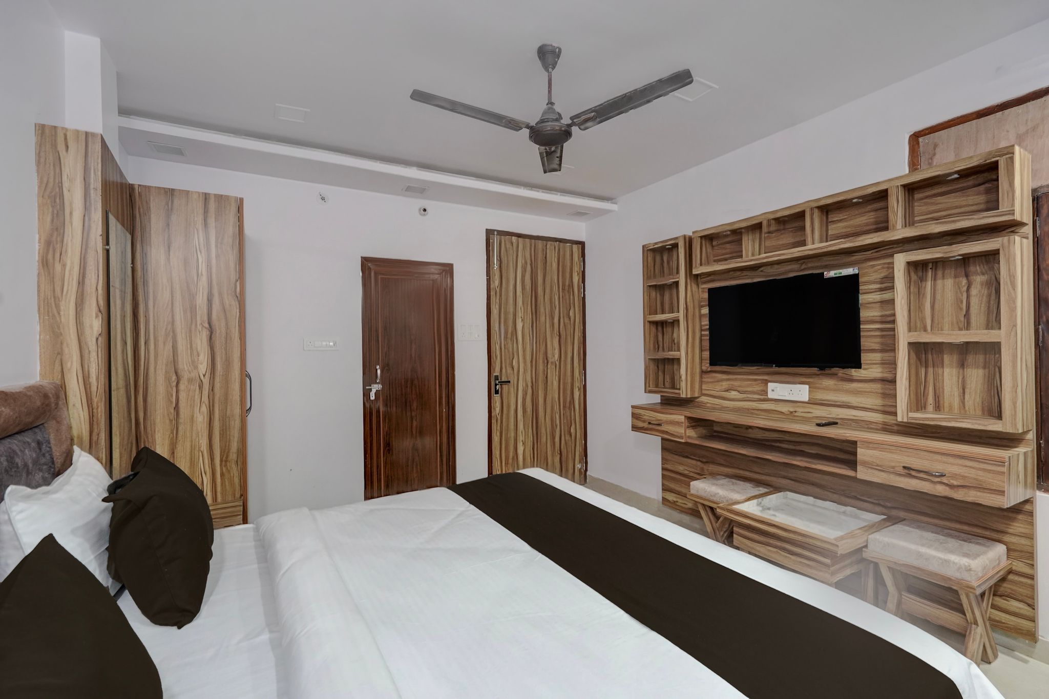 Hotel O OM SAI HOTEL Classic 13