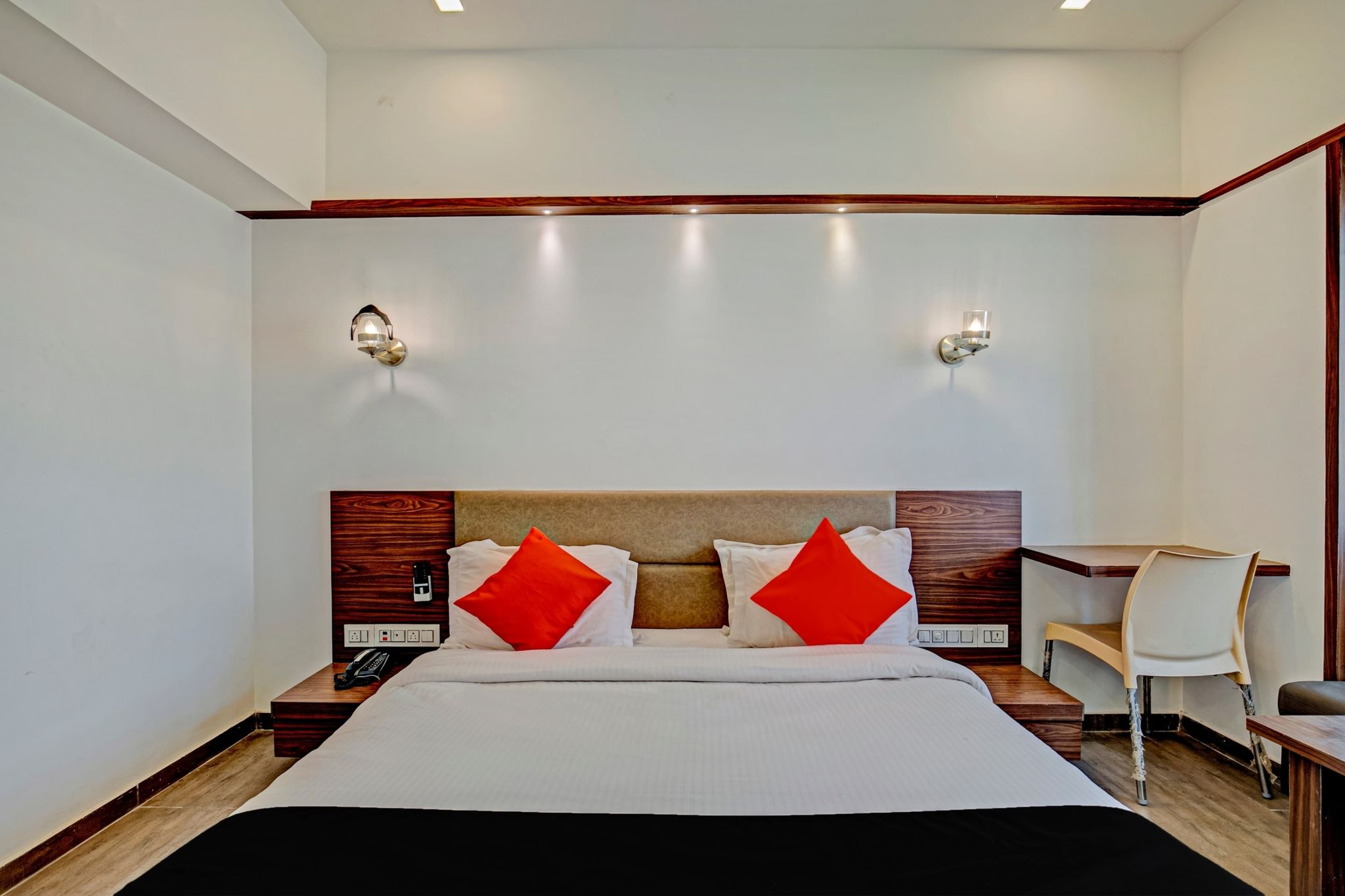 Hotel O The Grand Imperial Restaurant & Hotel Dhuva Railway station Classic 19